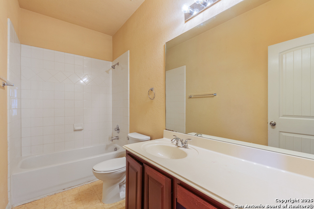 13910 Bella Donna Property Photo 32