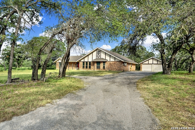 110 Post Oak Property Photo 1