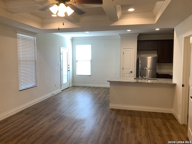 319 Untermaier St Property Photo 3