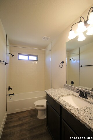 319 Untermaier St Property Photo 14