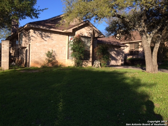 868 Amberstone Property Photo 2