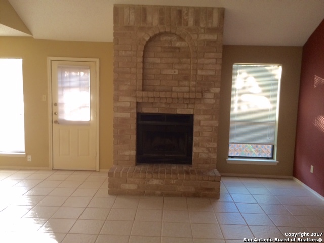 868 Amberstone Property Photo 3