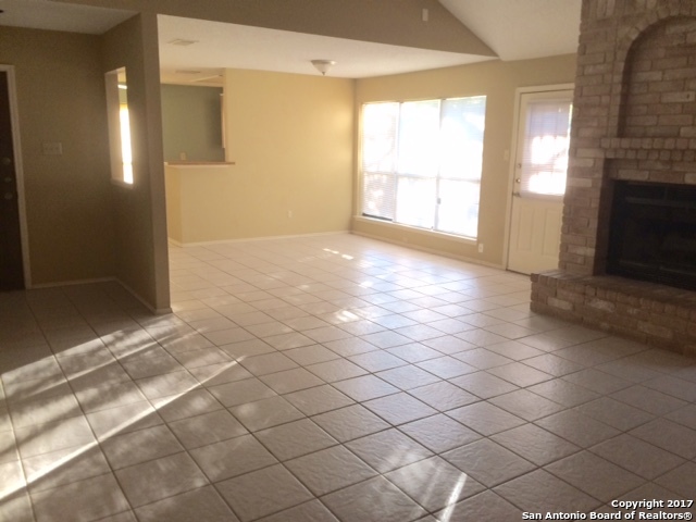 868 Amberstone Property Photo 4
