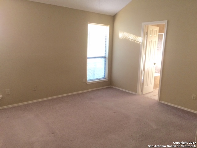868 Amberstone Property Photo 5