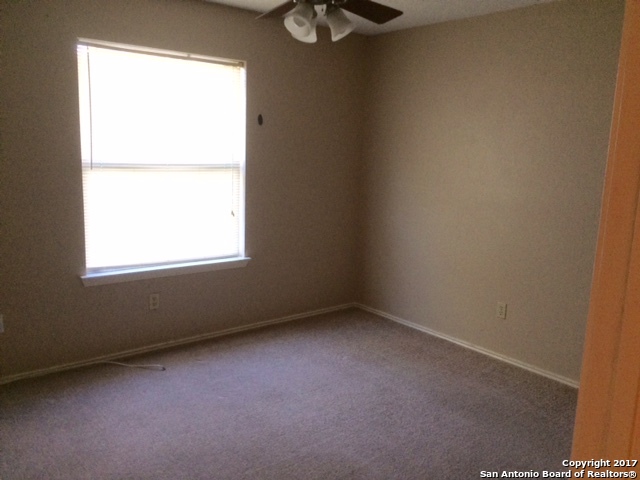 868 Amberstone Property Photo 9