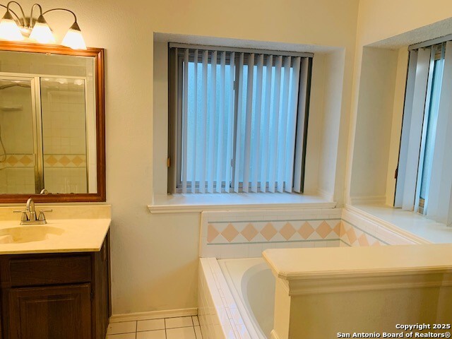2538 Montebello Property Photo 6