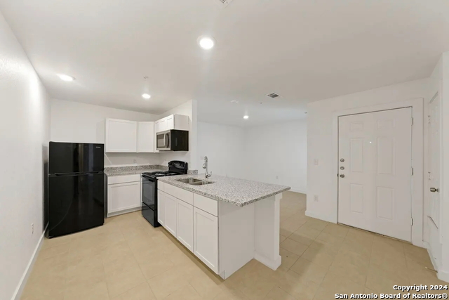903 Canterbury Property Photo 10