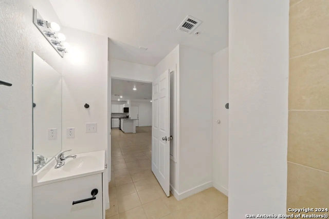 903 Canterbury Property Photo 19