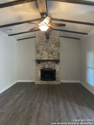 9526 Dunhill Property Photo 9