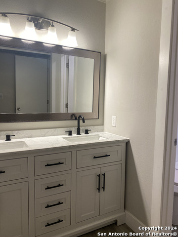 9526 Dunhill Property Photo 16