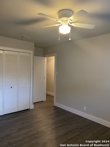 9526 Dunhill Property Photo 27