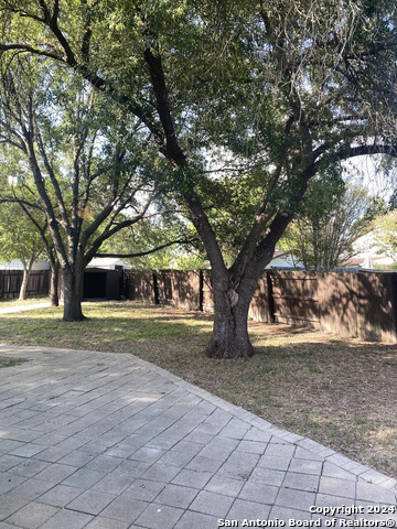 9526 Dunhill Property Photo 32