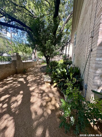 140 Patterson Ave Property Photo 4