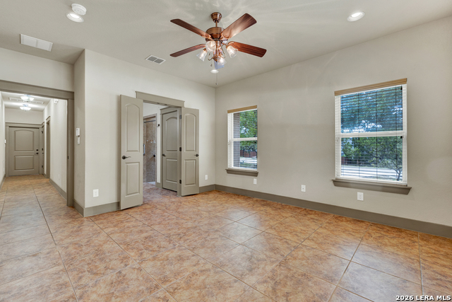 737 La Paloma Dr Property Photo 11
