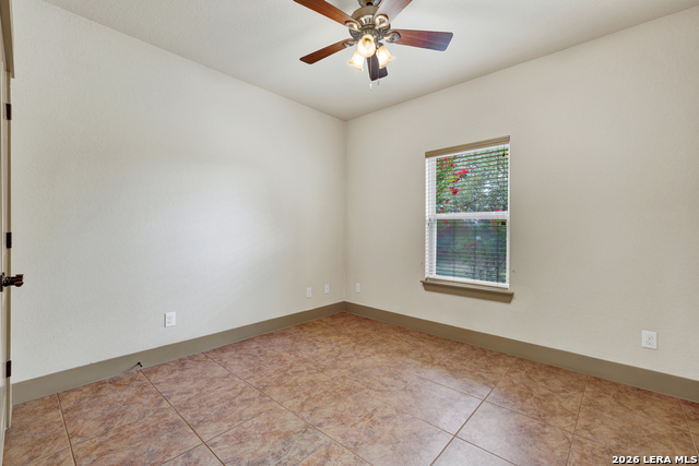 737 La Paloma Dr Property Photo 15