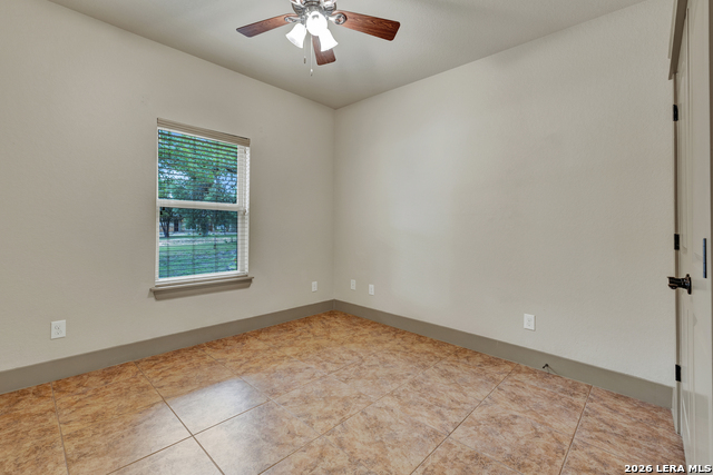 737 La Paloma Dr Property Photo 17