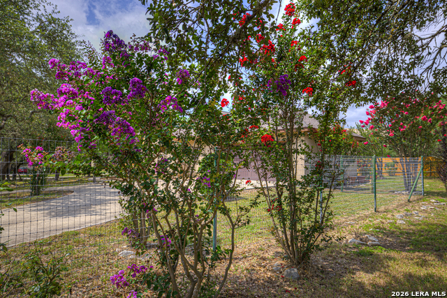 737 La Paloma Dr Property Photo 36
