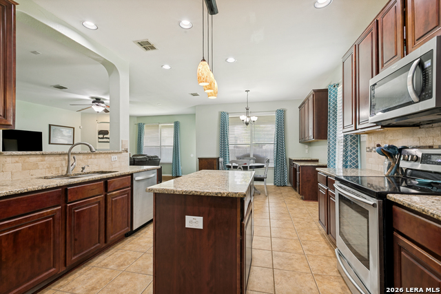 10711 Palomino Bnd Property Photo 17