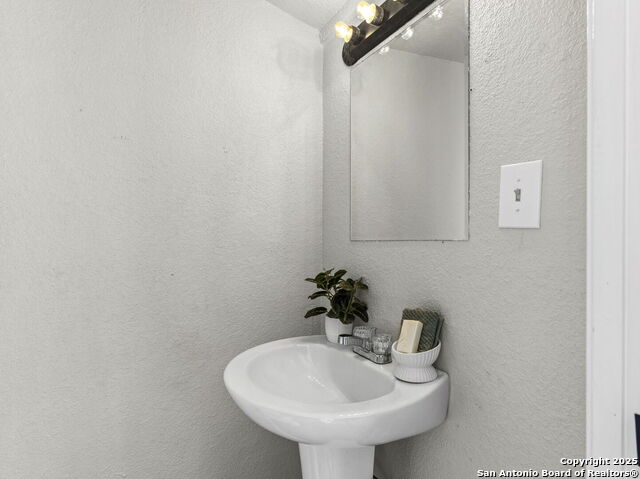 846 San Angelo Property Photo 10