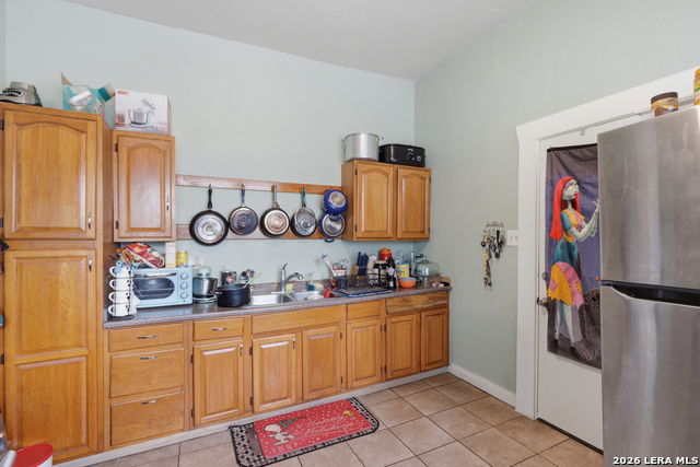 3201 S Flores St Property Photo 11