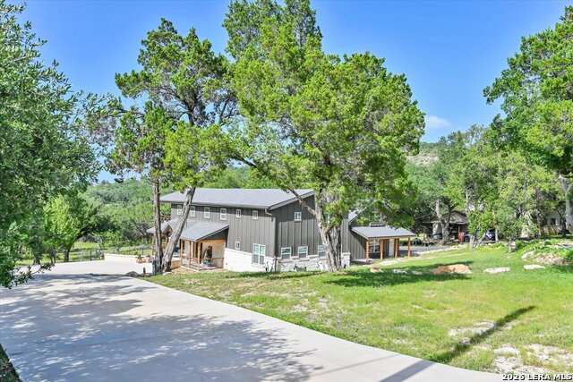 349 White Oak Dr Property Photo 1