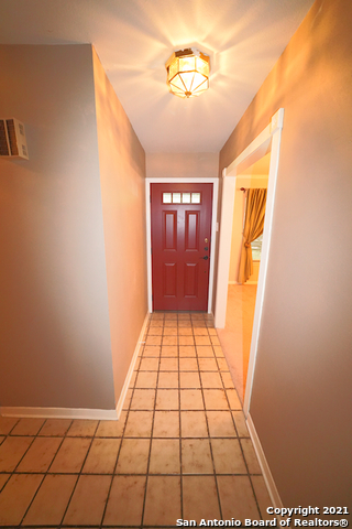 9802 La Rue St Property Photo 7