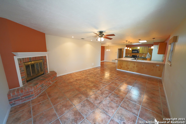 9802 La Rue St Property Photo 15