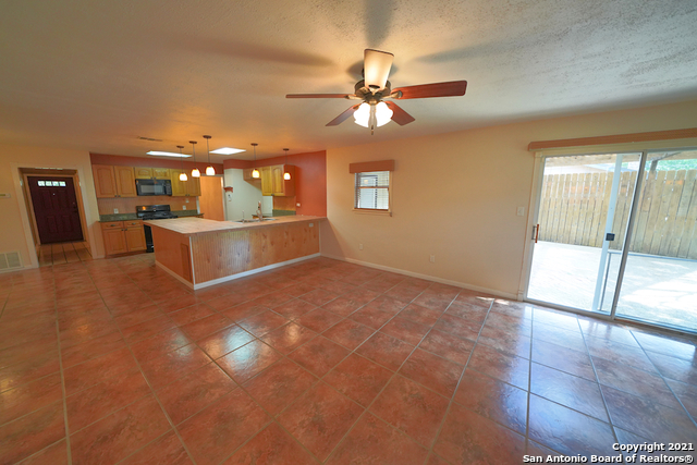 9802 La Rue St Property Photo 16
