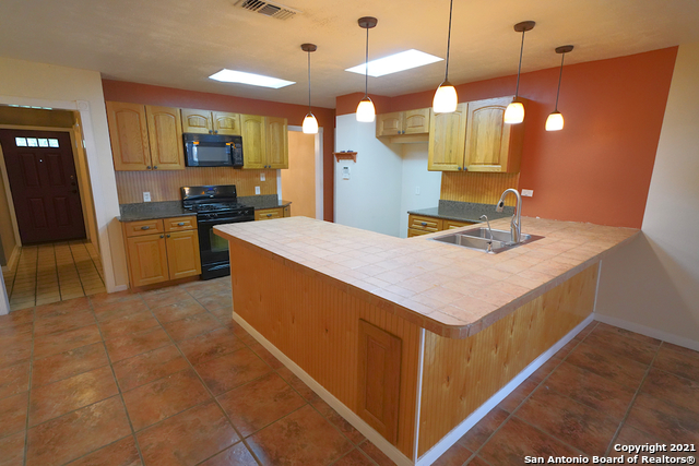 9802 La Rue St Property Photo 17