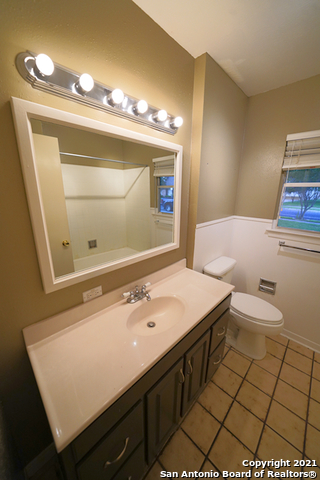9802 La Rue St Property Photo 33