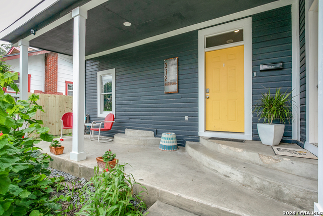 312 Burleson Property Photo 4
