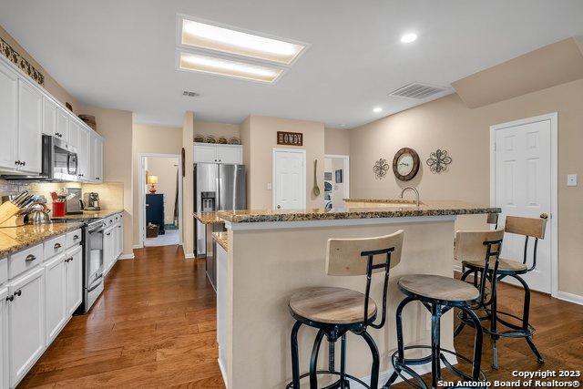13443 Blackstone Property Photo 8