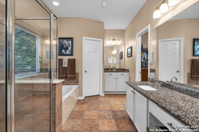 13443 Blackstone Property Photo 20