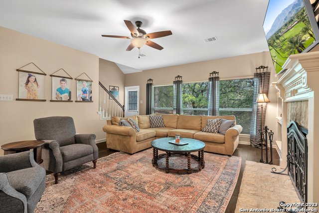 13443 Blackstone Property Photo 22