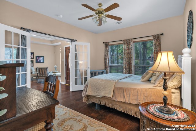 13443 Blackstone Property Photo 24