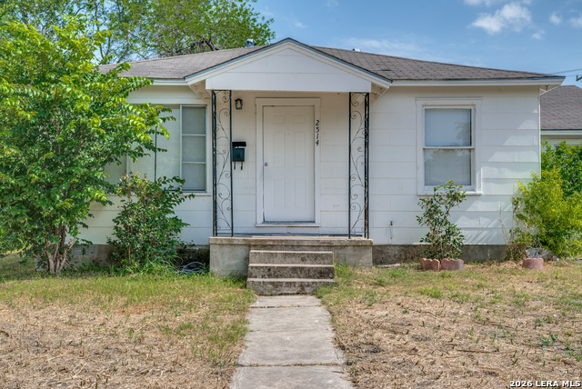 2514 Waverly Ave Property Photo 2