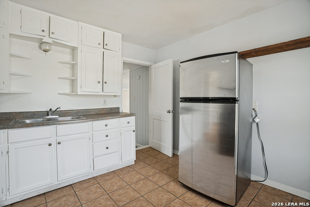 2514 Waverly Ave Property Photo 4