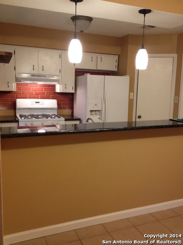 213 Royal Dr Property Photo 3