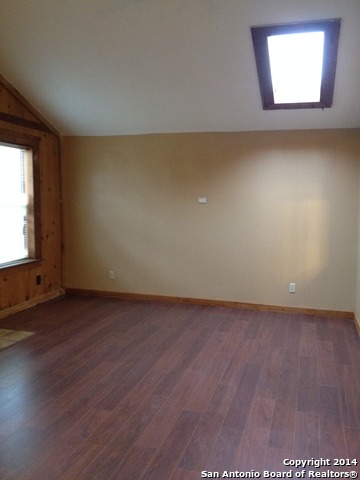 213 Royal Dr Property Photo 8