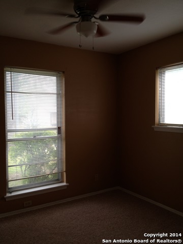 213 Royal Dr Property Photo 12