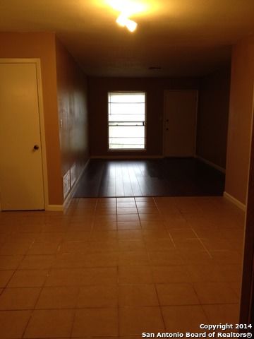 213 Royal Dr Property Photo 17