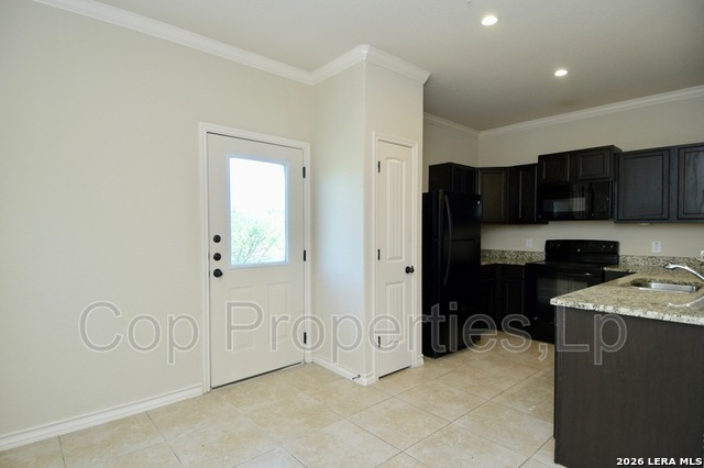 6622 Arancione Ave Property Photo 6