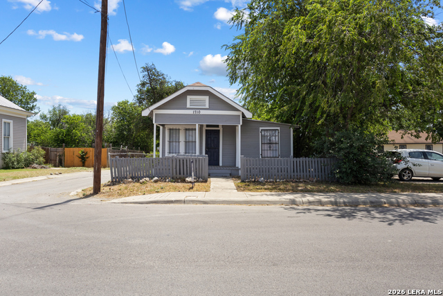 1710 N NAVIDAD ST Property Photo 1