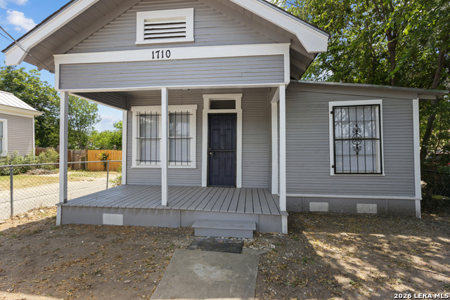 1710 N Navidad St Property Photo 3