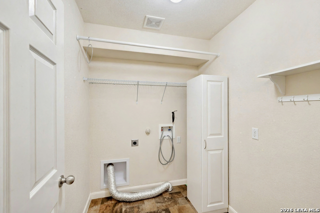 213 Teron Dr Property Photo 16