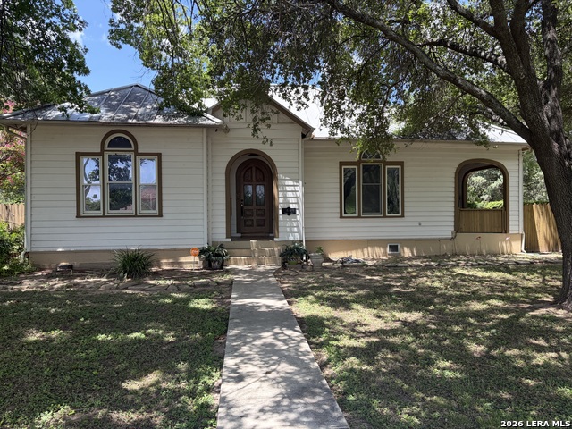 815 N Getty Property Photo 1