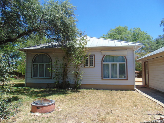 815 N Getty Property Photo 28