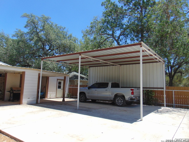 815 N Getty Property Photo 30