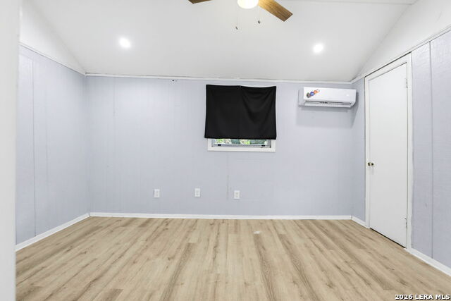 1307 Kayton Ave Property Photo 26