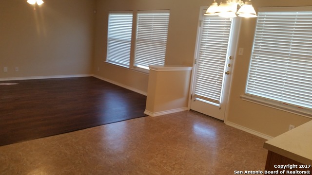 9846 Dawn Trail Property Photo 5